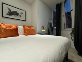 Reading's Lush Haven - 1BR 1BA - CHRL F14